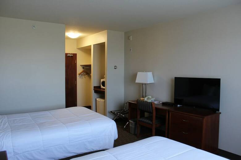 Hotel Foxwood Inn & Suites