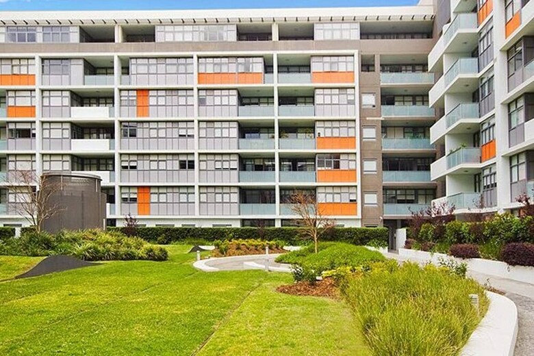 Apartamentos 3br Penthouse Above A Shopping Mall