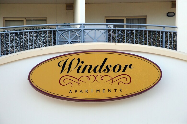 Adelaide Central Apartment - 3br, 2bath & Carpark