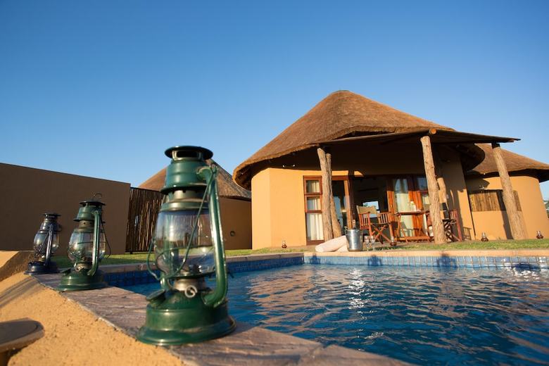 Posada Mopane Bush Lodge