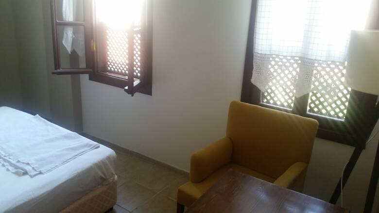 Hostal Funky Monkey Hostel & Pub Antalya - Adults Only