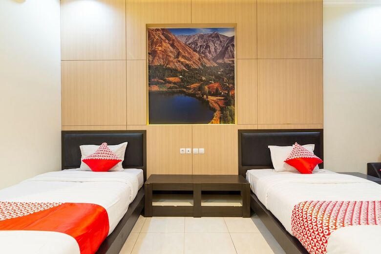 Oyo 1309 Hotel Shafira
