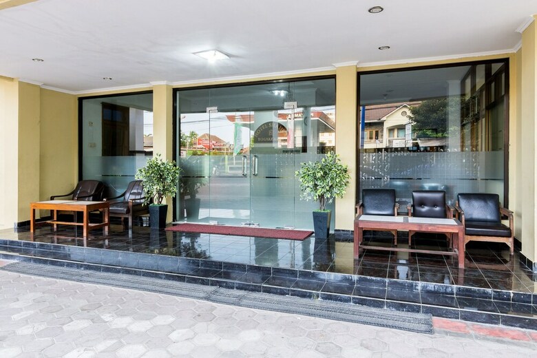 Oyo 1309 Hotel Shafira