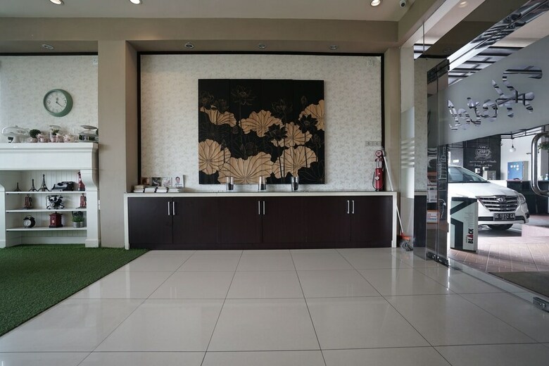 Hostal Oyo 1328 Hotel City
