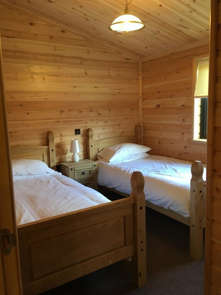 Posada Woodlakes Park