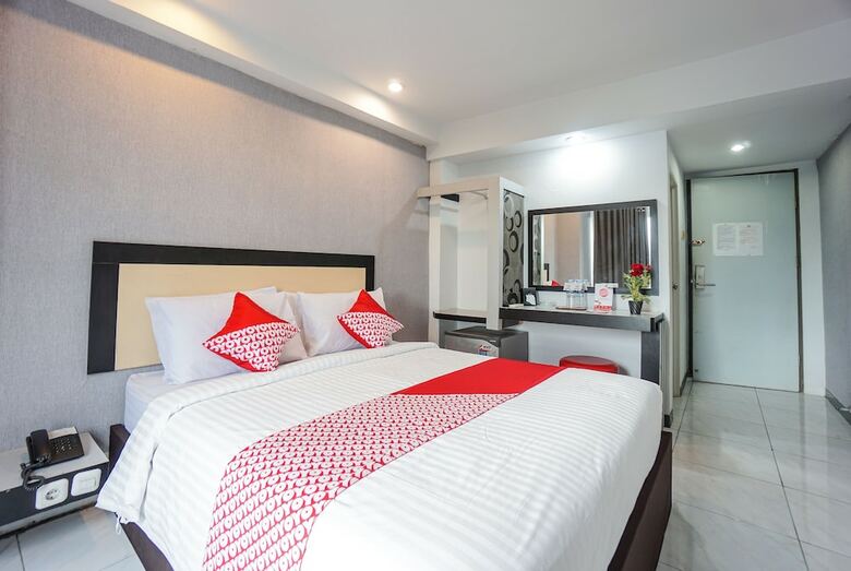 Hostal Oyo 1318 Hotel Prince Boulevard