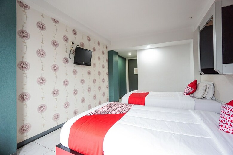 Hostal Oyo 1318 Hotel Prince Boulevard