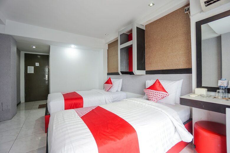 Hostal Oyo 1318 Hotel Prince Boulevard