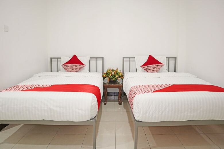 Hostal Oyo 1306 Cendrawasih Homestay