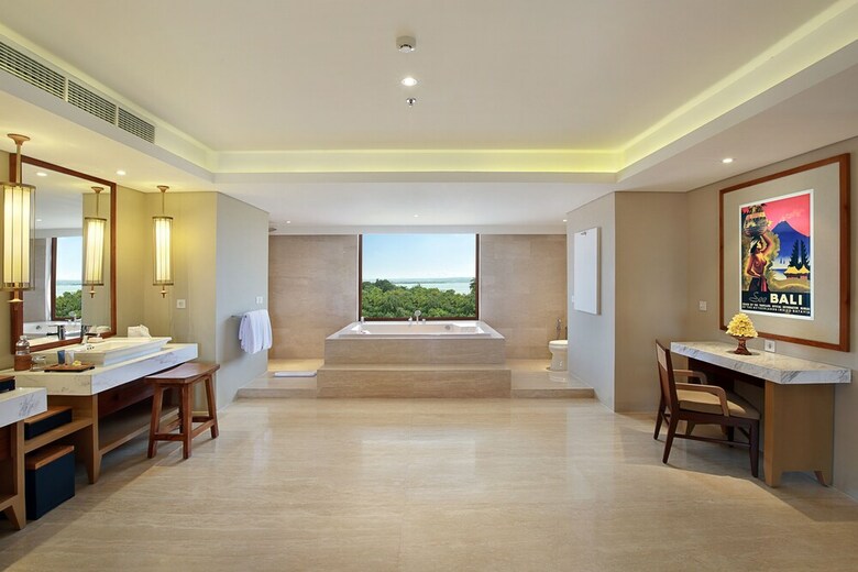 Hotel Royal Suites At The Bandha