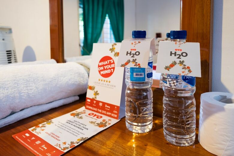 Hotel Oyo 1320 Green Orry Inn