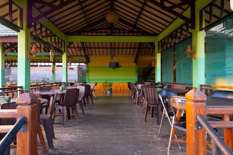 Hotel Oyo 1320 Green Orry Inn
