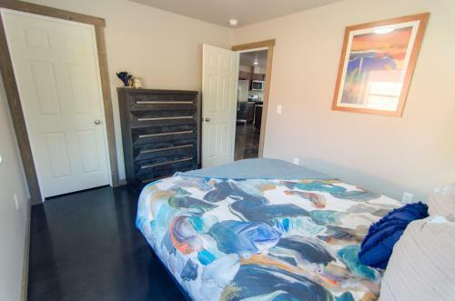 Glacier Suites