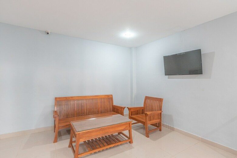 Hostal Oyo 1329 Tanjung Pakuan