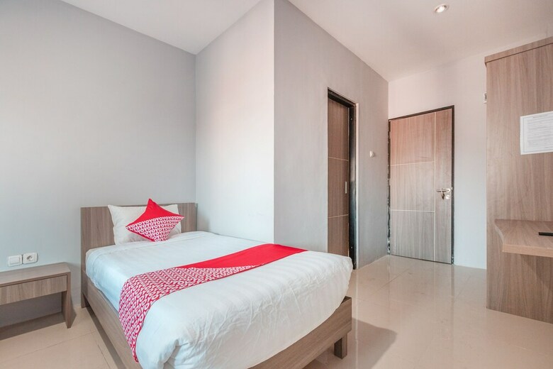 Hostal Oyo 1329 Tanjung Pakuan