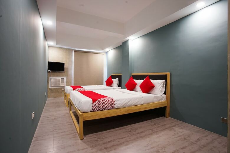Hotel Oyo 188 Mikos Residences Bonifacio