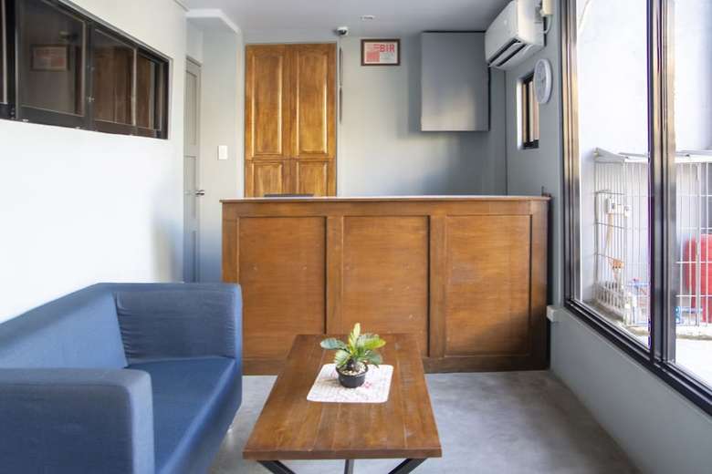 Hostal Oyo 561 Abn Hostel