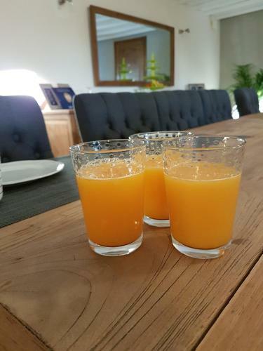 Bed & Breakfast Villa Theba�de Chambres D'h�tes