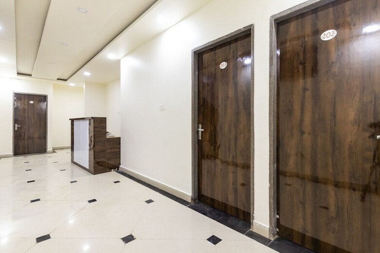 Oyo 39426 Hotel Lotus