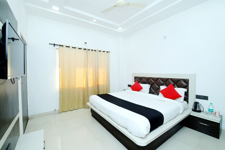 Hotel Capital O 44212 Northern Crown