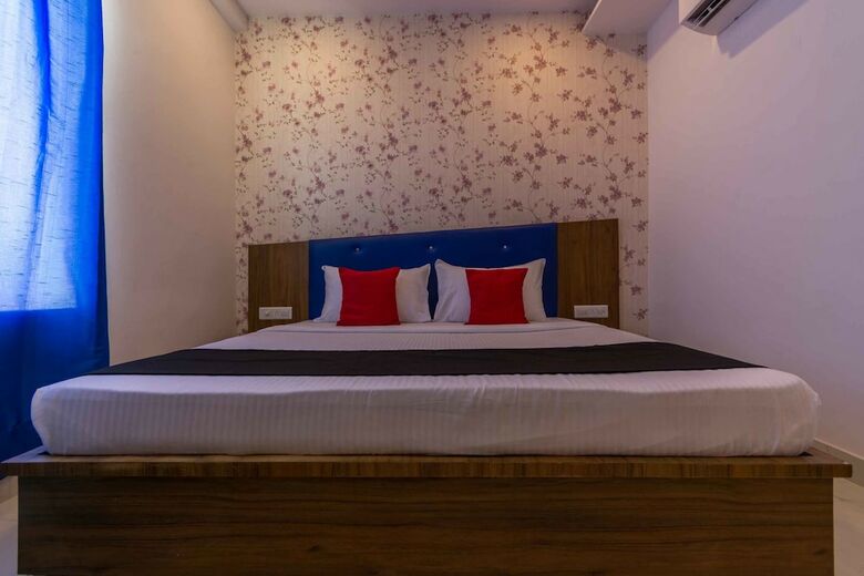 Hotel Capital O 44225 Neem Leaf