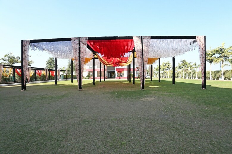 Hotel Oyo 29427 Mehak Garden