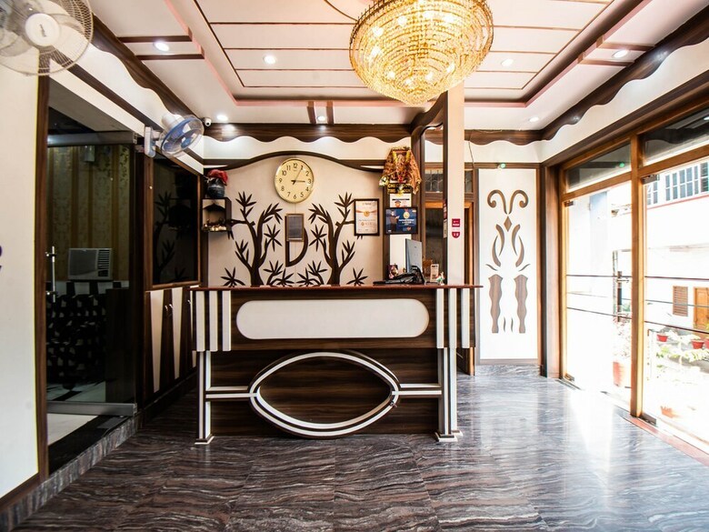 Oyo 33479 Hotel Double Tree Deluxe