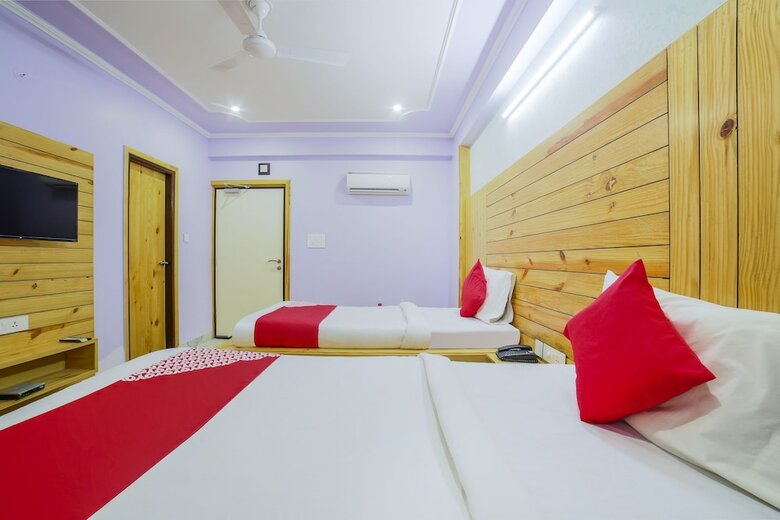 Hotel Oyo 38172 The Lodge