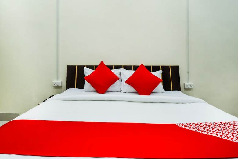 Oyo 30000 Hotel Panghat