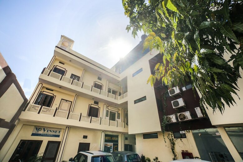 Oyo 30231 Hotel Anshu