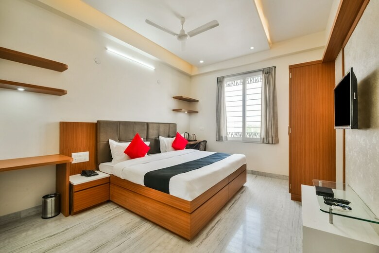 Hotel Capital O 40000 The Sejour