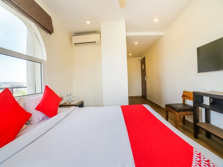 Oyo 29691 Hotel Avalon