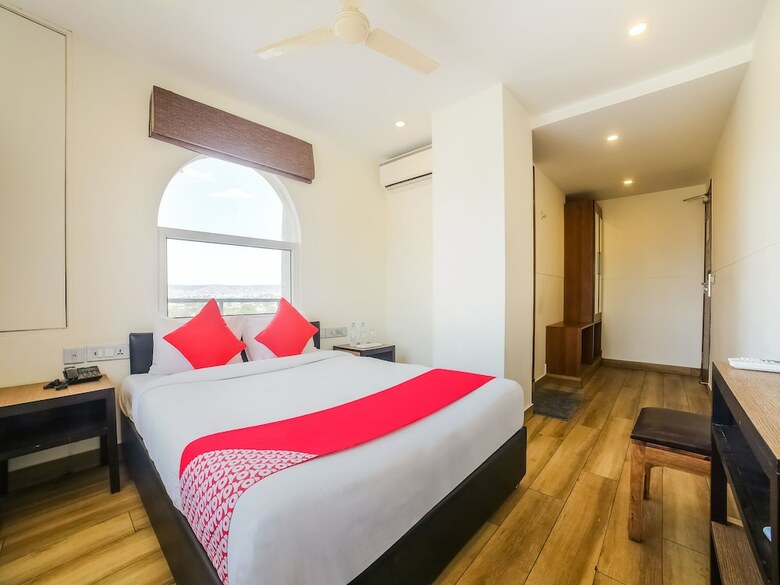Oyo 29691 Hotel Avalon