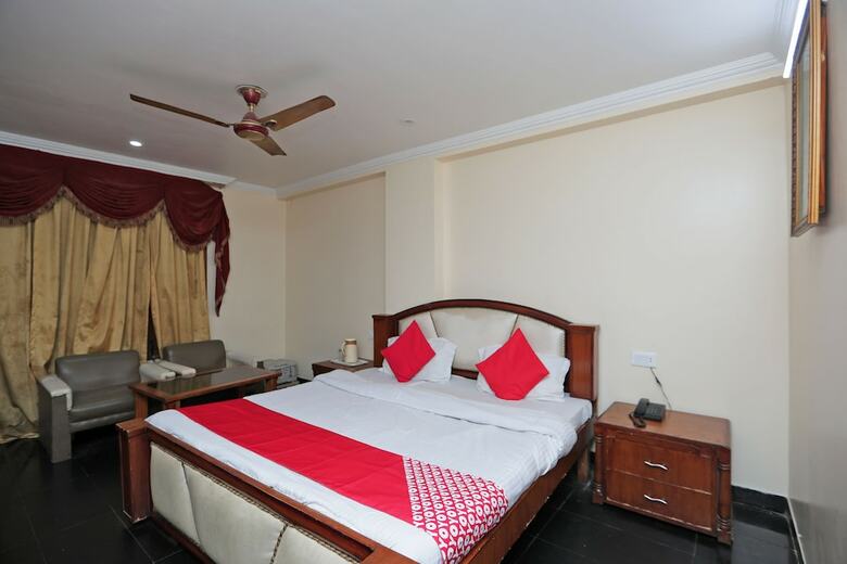 Oyo 29807 Hotel The City Heart