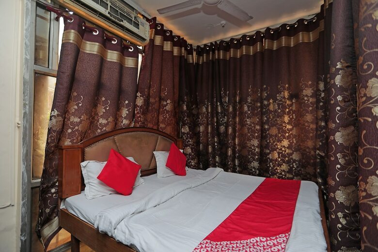 Oyo 29807 Hotel The City Heart