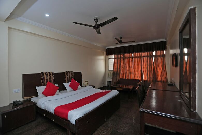 Oyo 29807 Hotel The City Heart