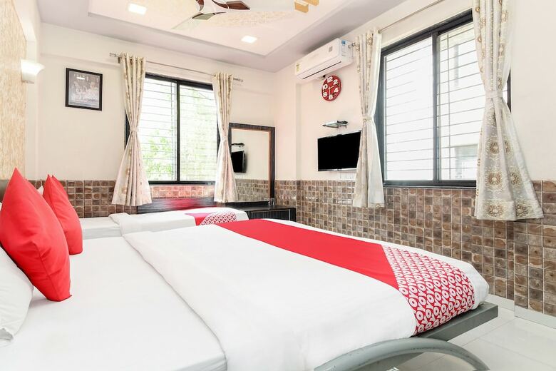 Hotel Oyo 29350 Krupa Lodging