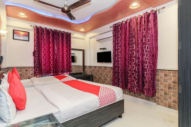 Hotel Oyo 29350 Krupa Lodging