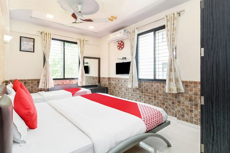 Hotel Oyo 29350 Krupa Lodging