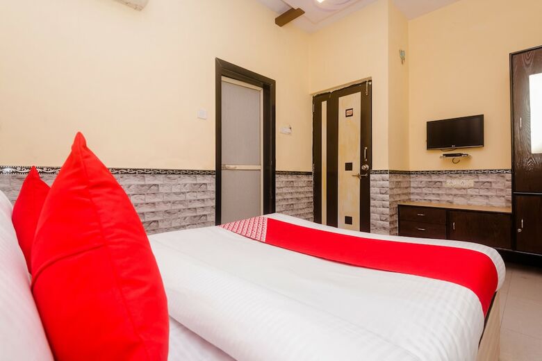 Oyo 29550 Hotel Nivara