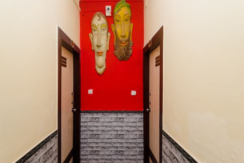 Oyo 29550 Hotel Nivara