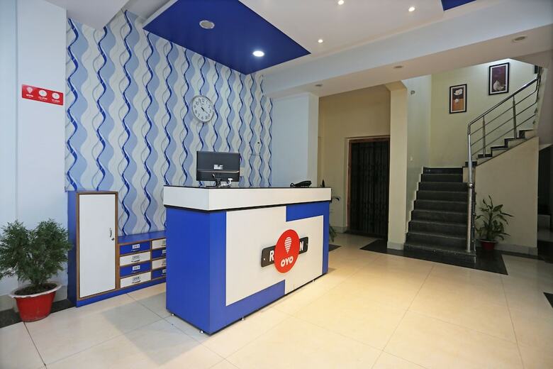 Oyo Flagship 26480 Hotel Nisa