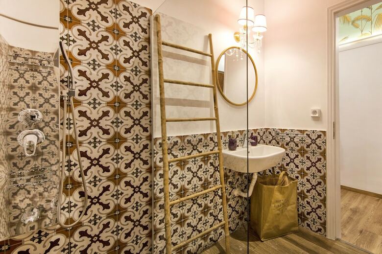 Exquisite Apartment In Athens' Center