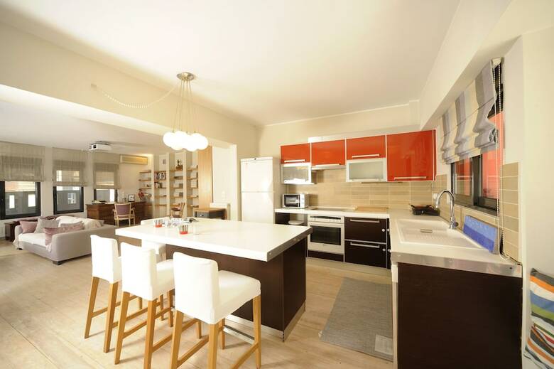 Koukaki Garden Escape Child Friendly Apartment