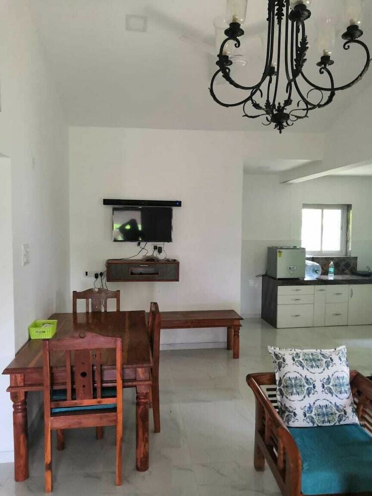 Hotel Ekdant Holiday Home