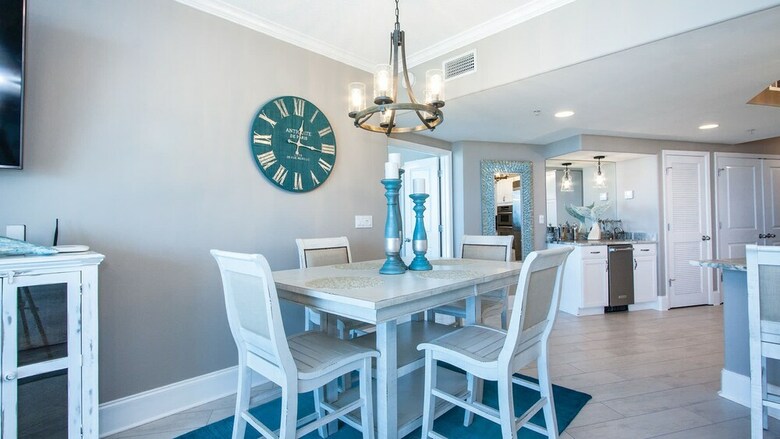 Private Balcony With Stunning Views - Unit Crb1116