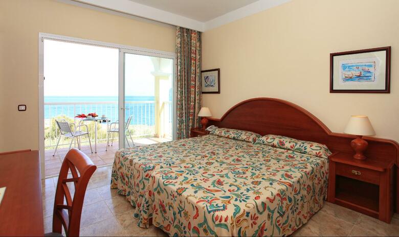 Sirenis Hotel Club Aura