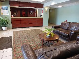 Hotel Quality Inn And Suites Airport