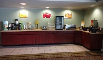 Hotel Quality Inn And Suites Airport