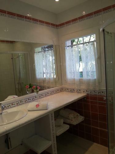 Charmante Petite Maison & Spa � Bulles Priv� !